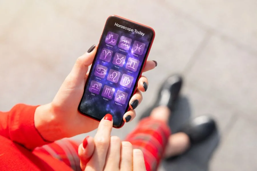 Astrology Apps Featured Image