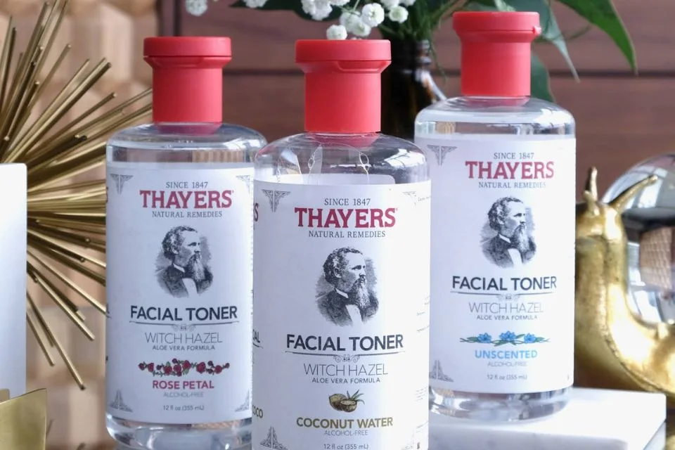 It is the best toners for skin having natural ingredients.