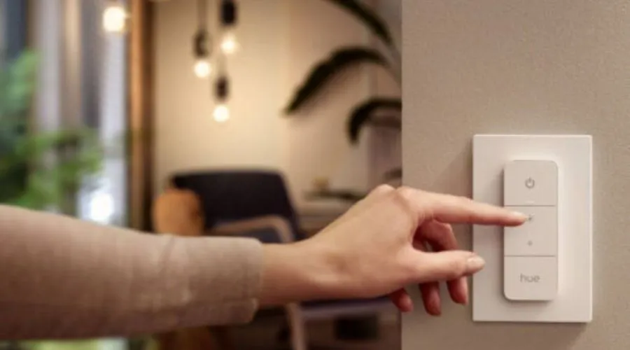 PHILIPS HUE Smart Wireless Dimmer Switch V2