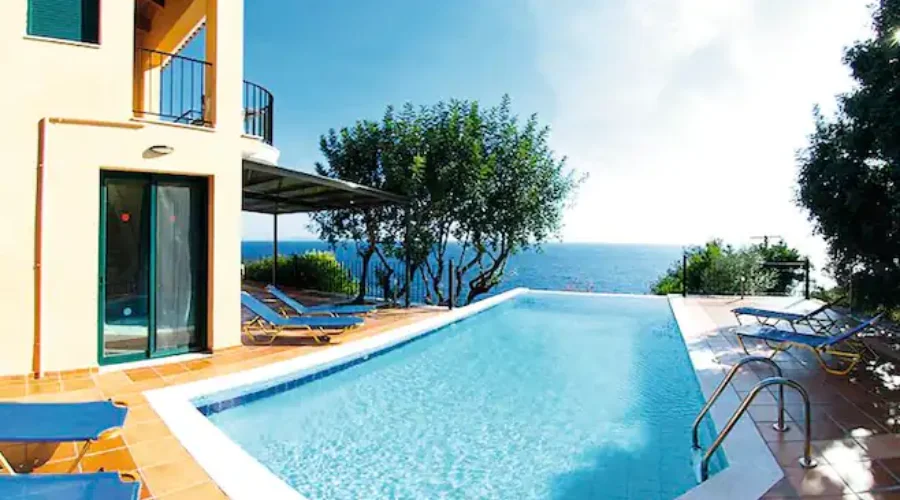 luxury villas in greece
