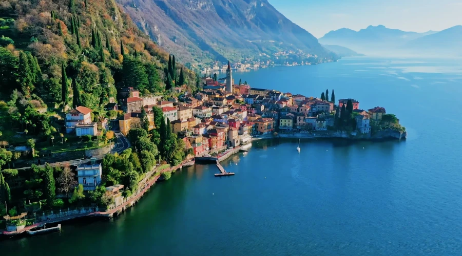 lakes in Italy