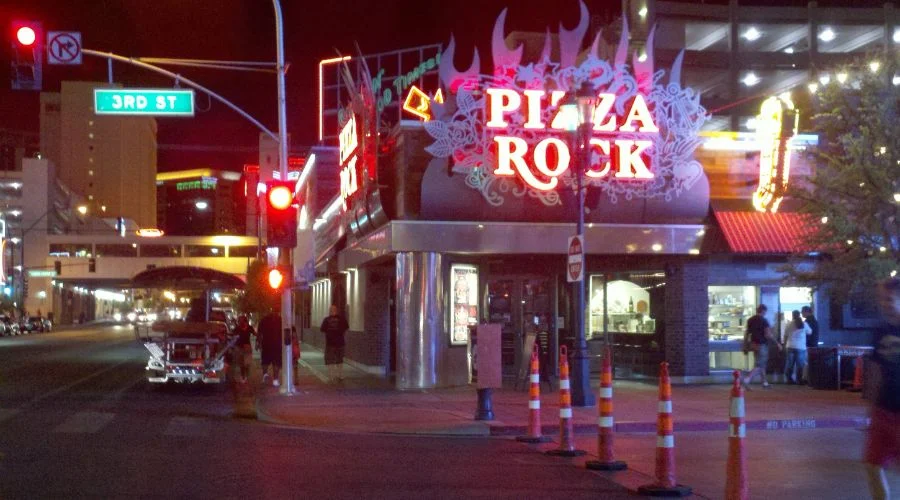 PIZZA ROCK, DOWNTOWN Las Vegas
