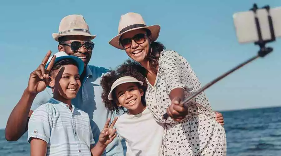 Family holiday with family insurance 