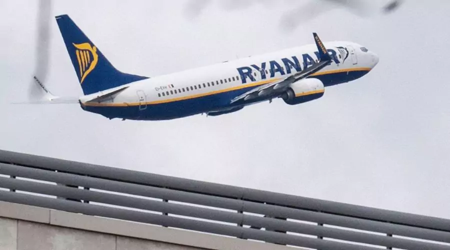 Ryanair flights to Turin from London