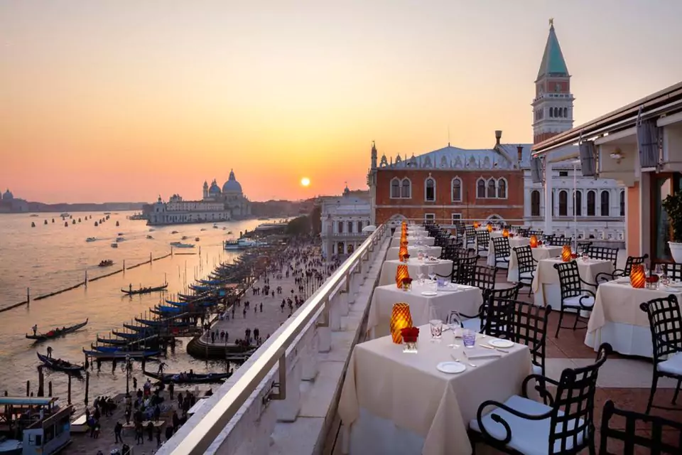 Visit The Best Restaurant In Venice With Your Loved Ones