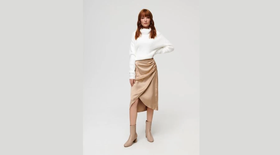 Midi skirt with ruching