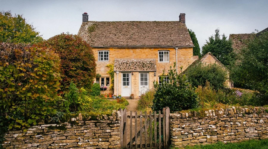 Cosy Retreat in the Cotswolds: A Quintessential UK Weekend Break
