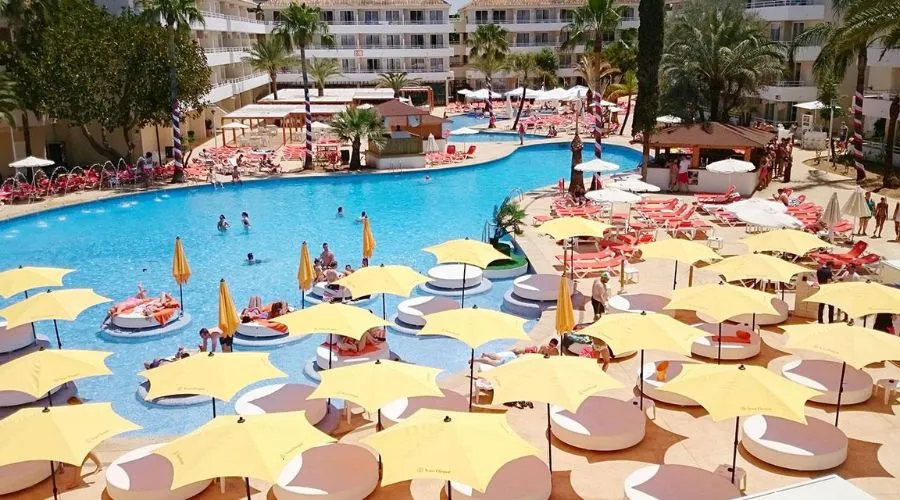 Ways to Book Cheap Holidays to Magaluf by Love Holidays