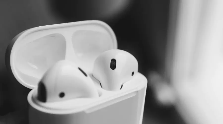 Benefits of using Apple Airpods