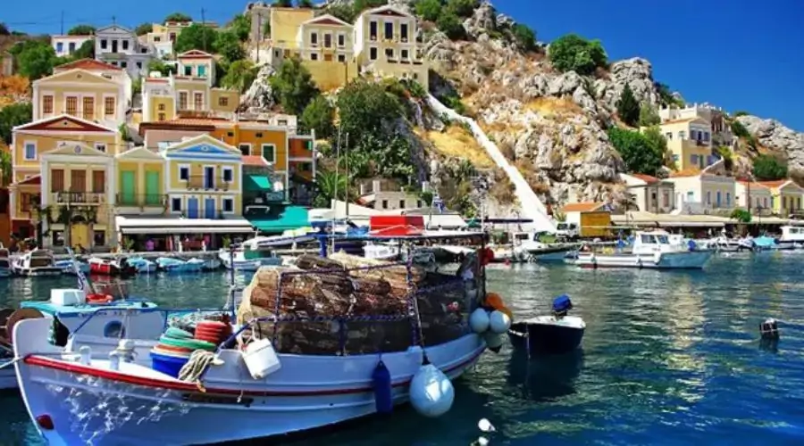 Here is a list of the Top Destinations in Greece offered by Loveholidays UK