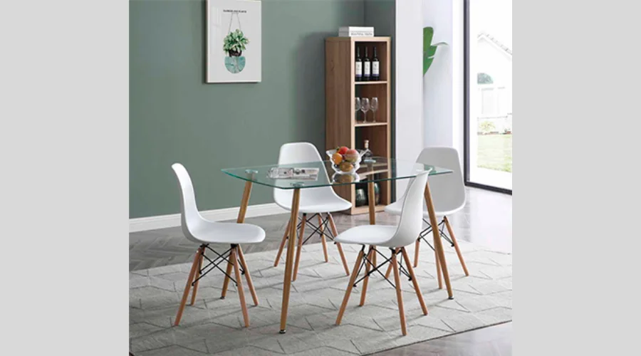 Kult Dining Room With 4 Oslo Chairs Crystal And White Colour
