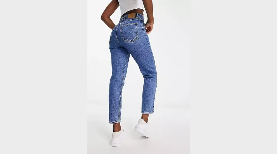Pull&Bear High Waist Jeans in Ink Blue (€19.99)